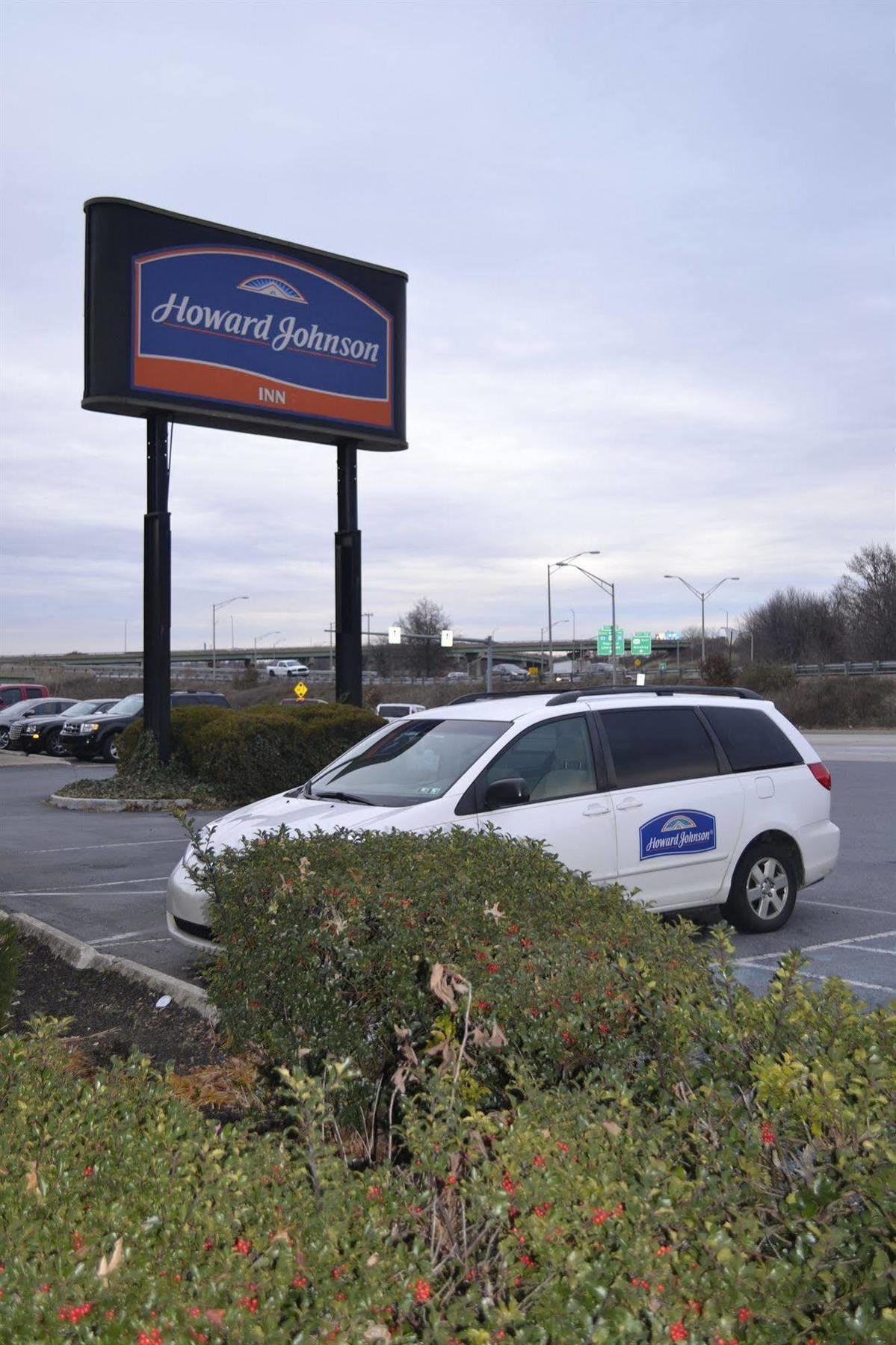 Howard Johnson By Wyndham האריסברג מראה חיצוני תמונה